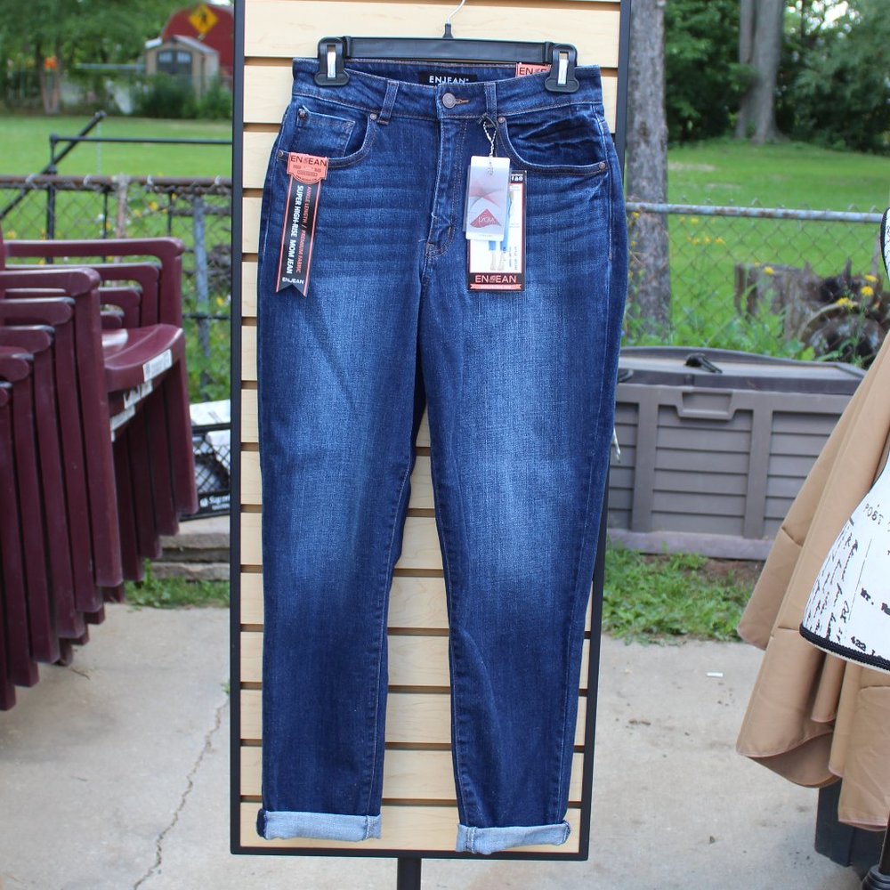 Enjean Super High Rise Mom Jean - Juniors Size 5